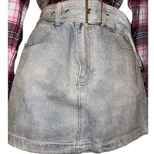 Jean mini skirt with belt